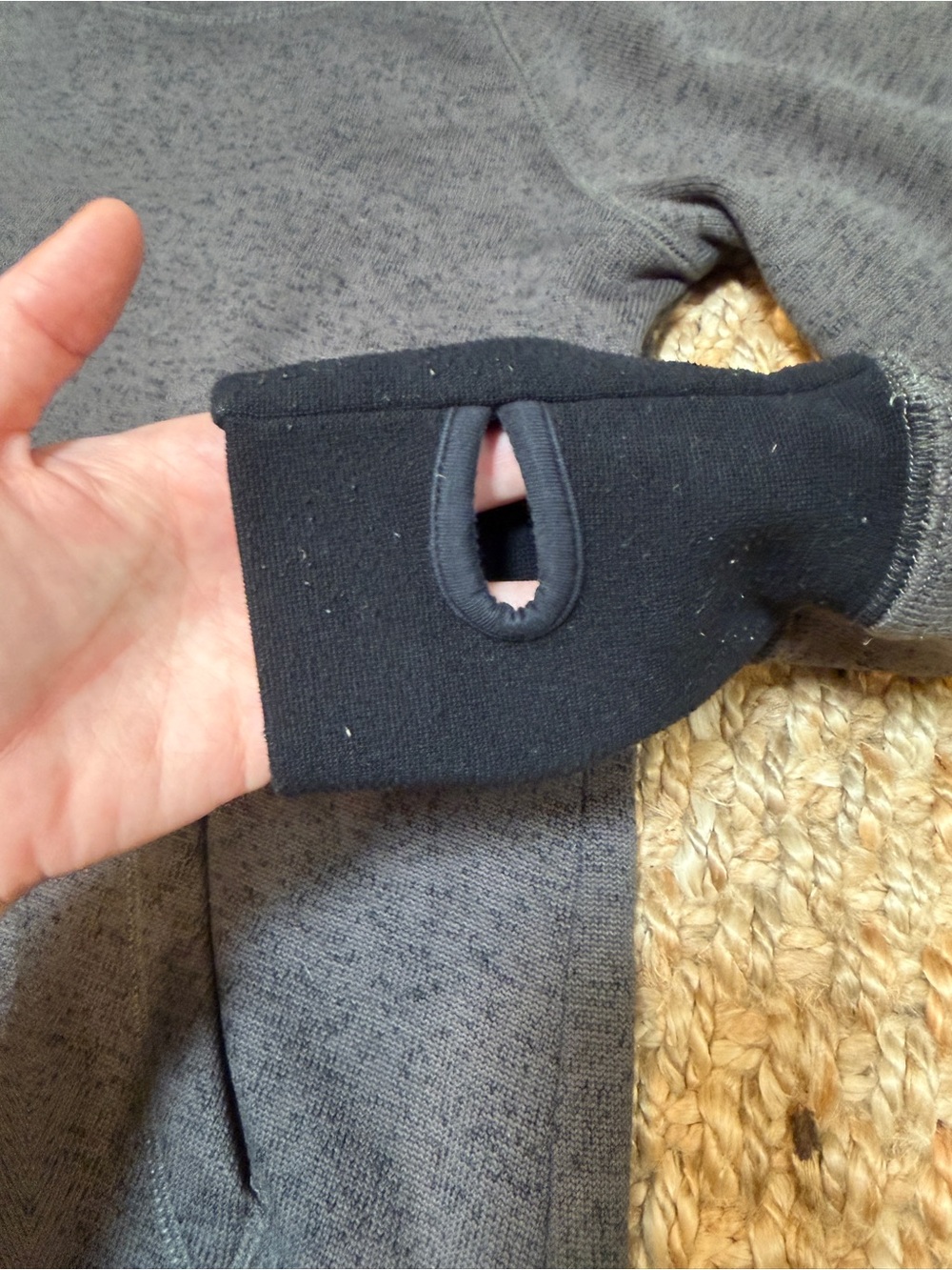 Roxy fleece sweatshirt with neck/mini hood - Picture 2 of 11
